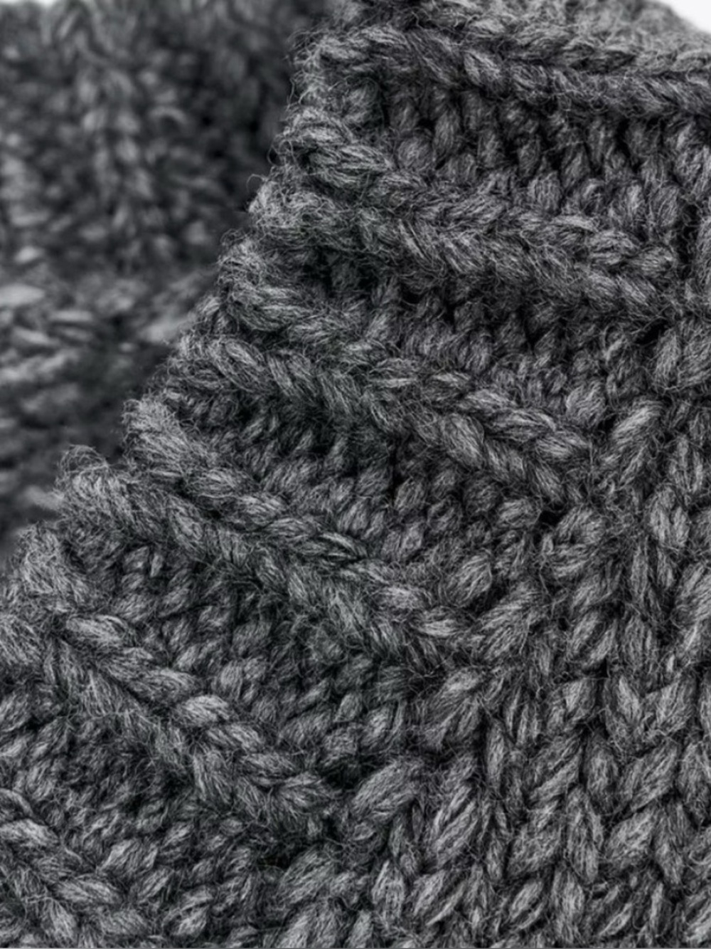 Zara Chunky Knit V-Neck Short Sleeve Gray Sweater - Size Medium - Picture 3 of 12